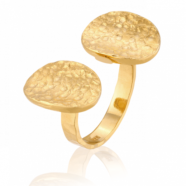 Ring with two gold-plated eyelets